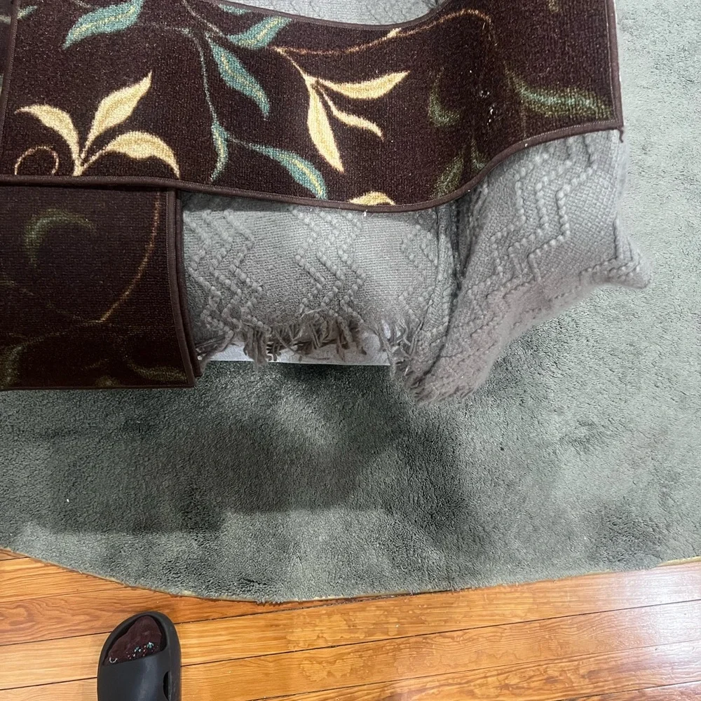 Non slip stair runners Elegant Brown and Green Leaf Patterned (7) not used